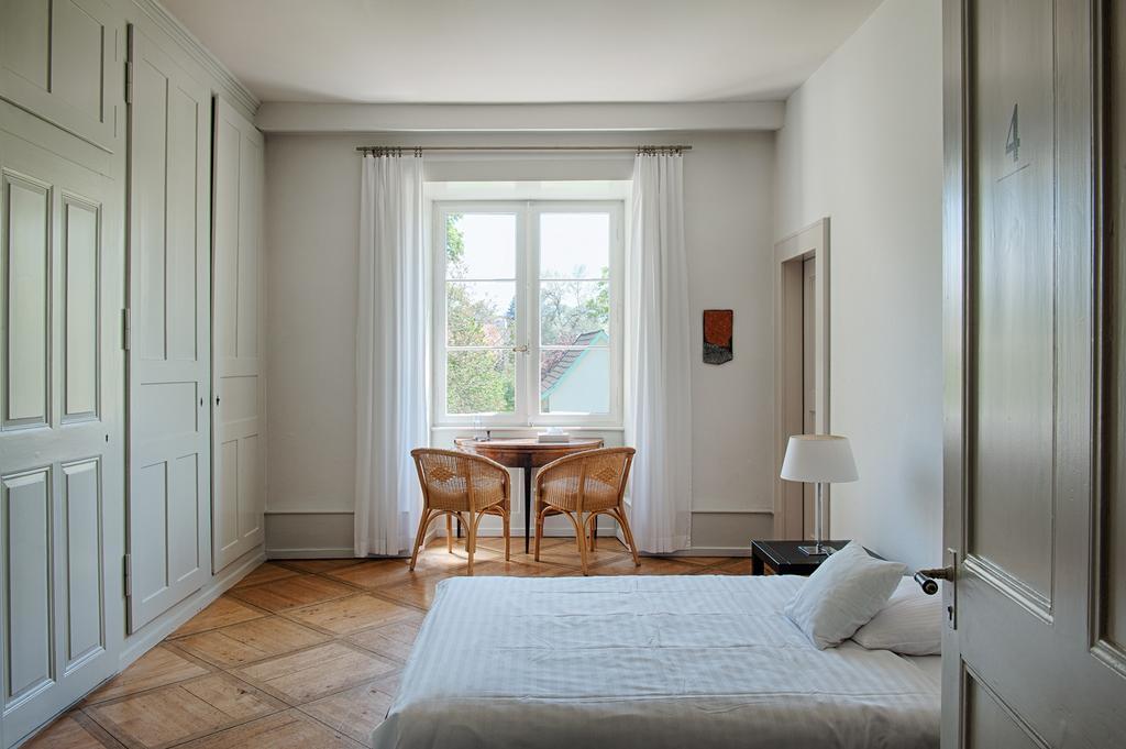Schloss Ueberstorf - Tafeln, Tagen, Traeumen Kamer foto