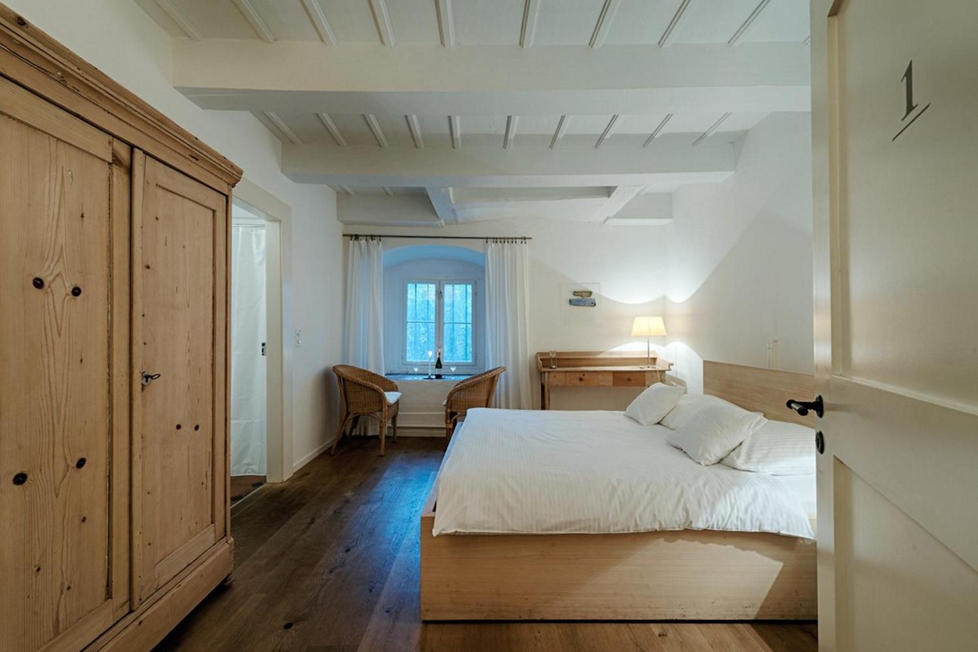 Schloss Ueberstorf - Tafeln, Tagen, Traeumen Kamer foto